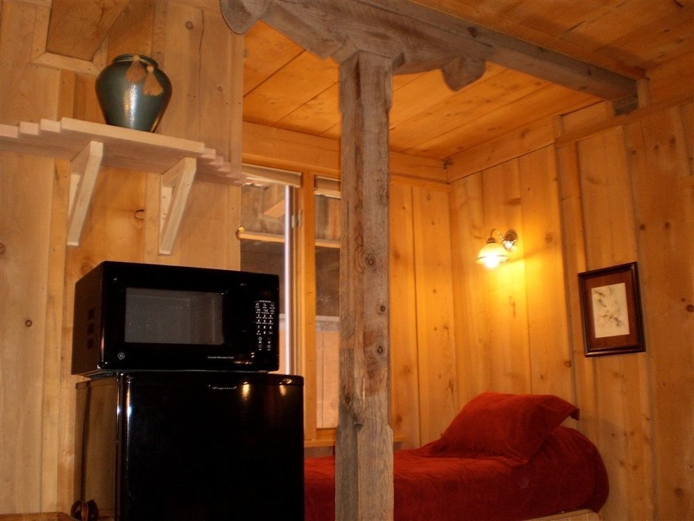 Silver River Adobe Inn Bed And Breakfast Фармингтън Екстериор снимка