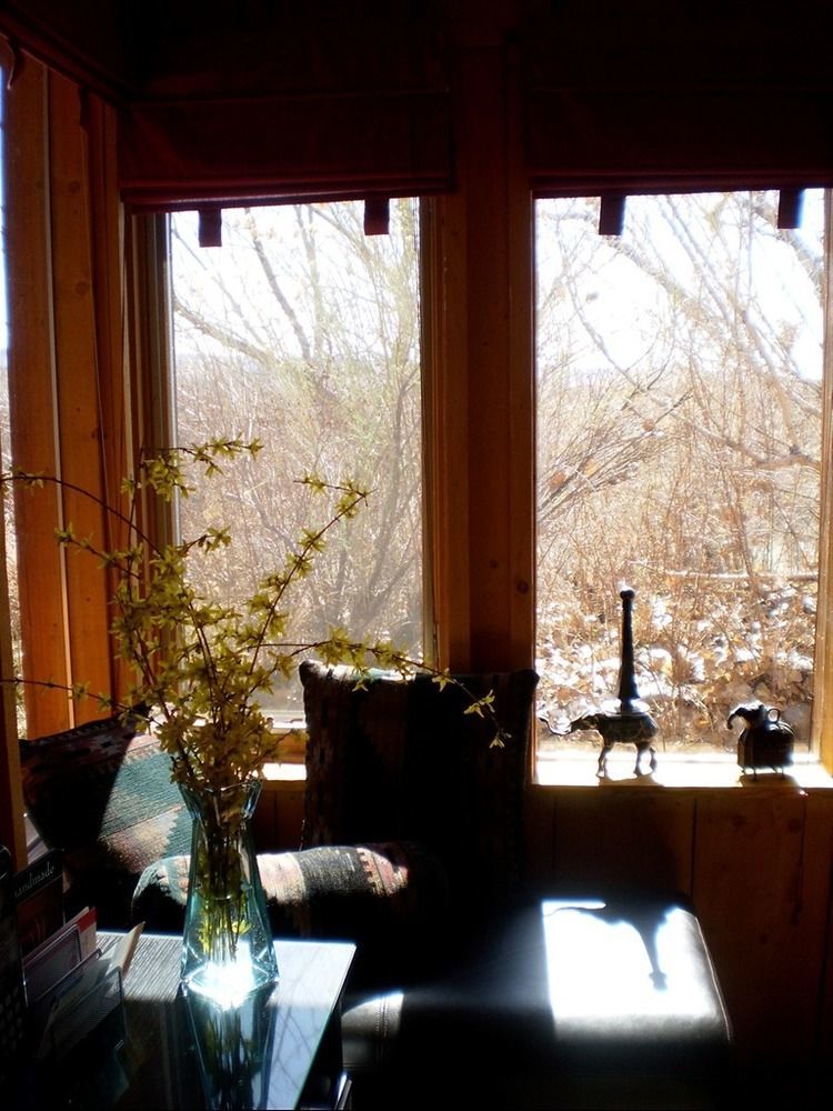 Silver River Adobe Inn Bed And Breakfast Фармингтън Екстериор снимка